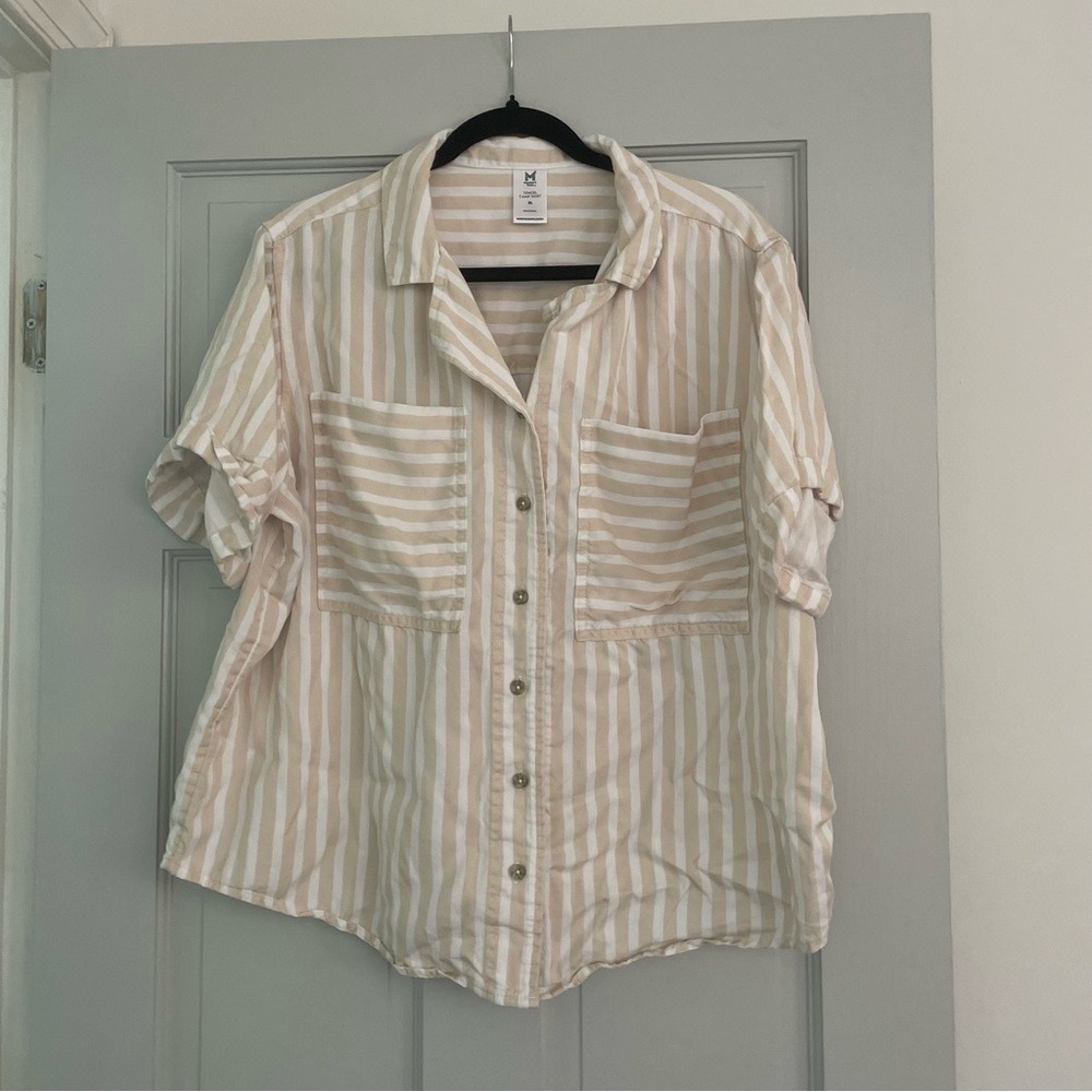 Tencel Camp Shirt Striped Button-Up Pocket Shirt in Beige and White